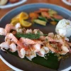 Shrimp lunch at Restaurant Villa Ortegas, accompanied by rice and mixed vegetables.